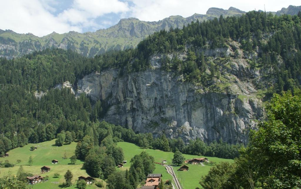 Hotel Restaurant Jungfrau Lauterbrunnen Eksteriør bilde